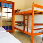 Casa Jasmin - com 4 quartos na praia do Mundaí